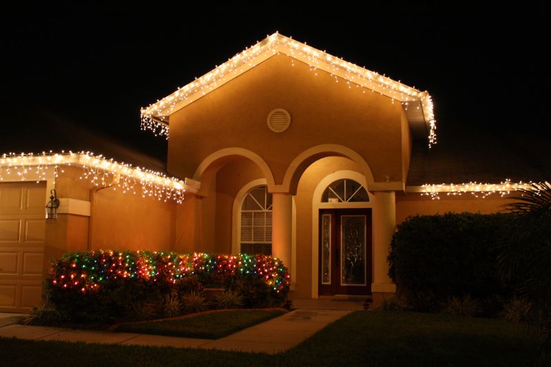 Seasonal Lights Installation in Olathe, KS