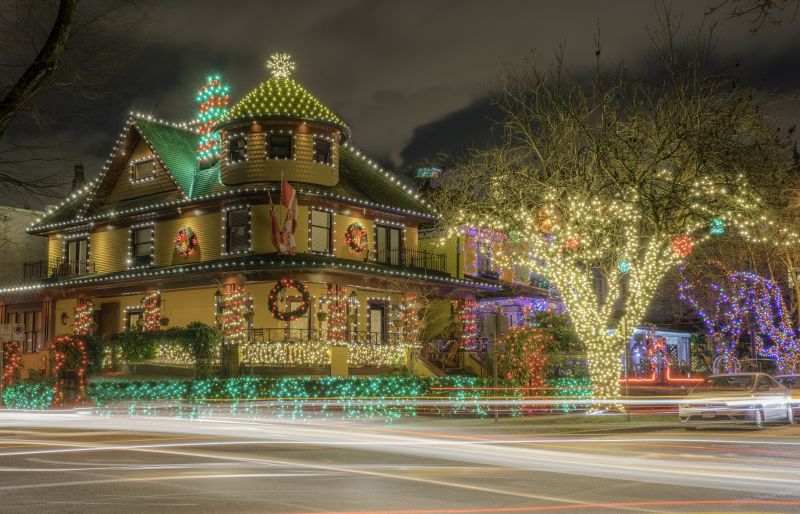 Xmas Lights Installation in Alpharetta, GA